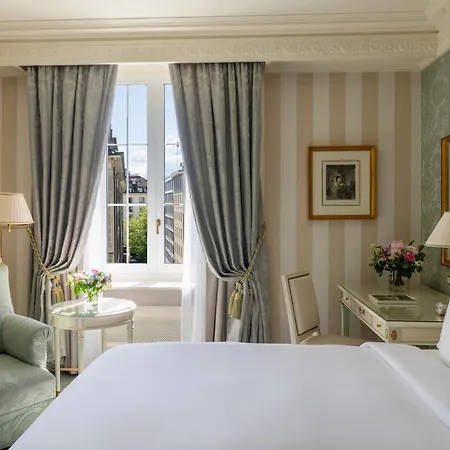 Hotel Four Seasons Des Bergues