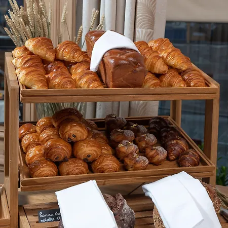 Hotel Four Seasons Des Bergues 5*