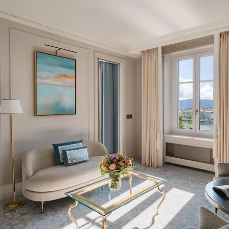 Four Seasons Des Bergues