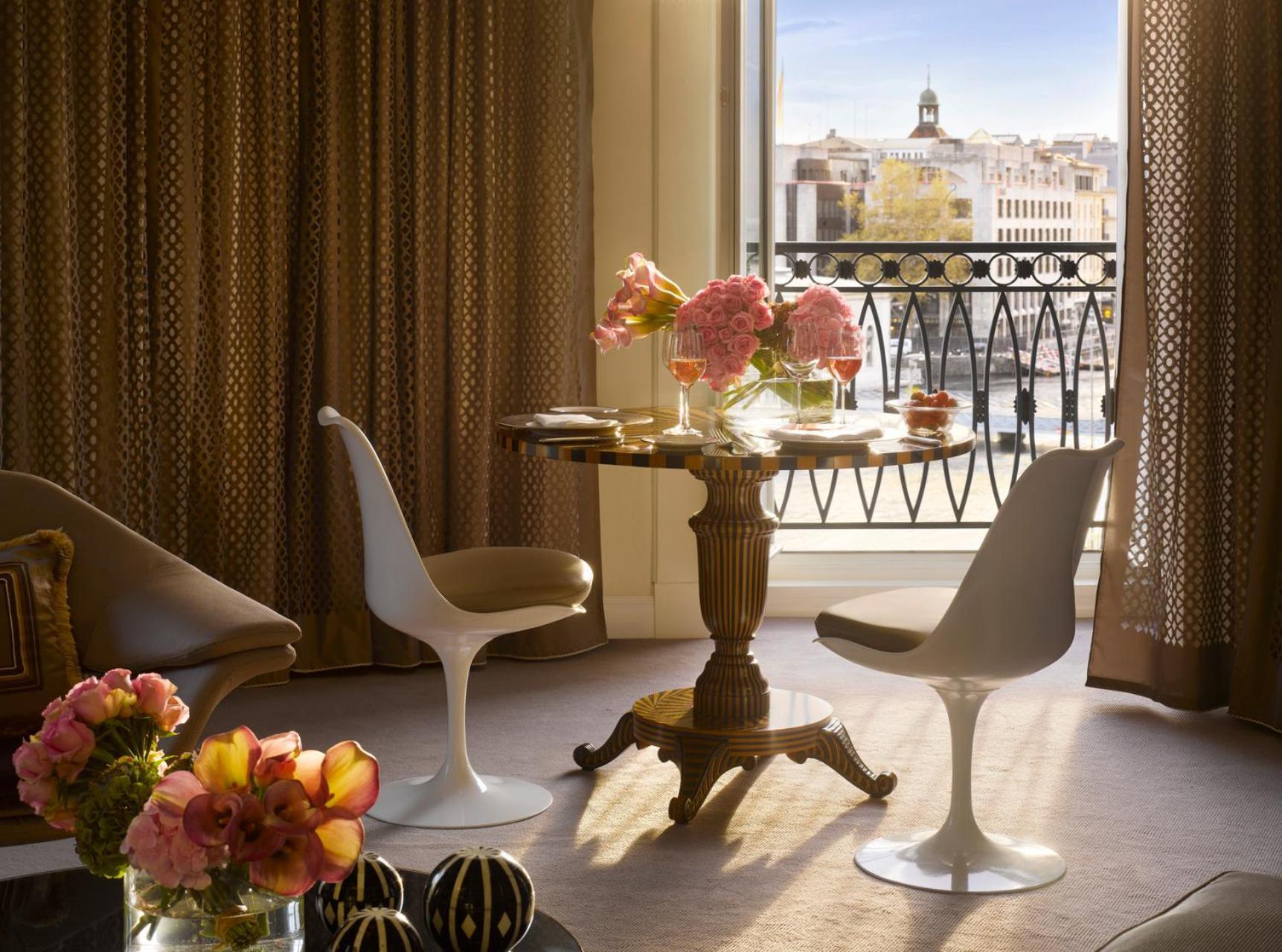 Four Seasons Des Bergues 5*