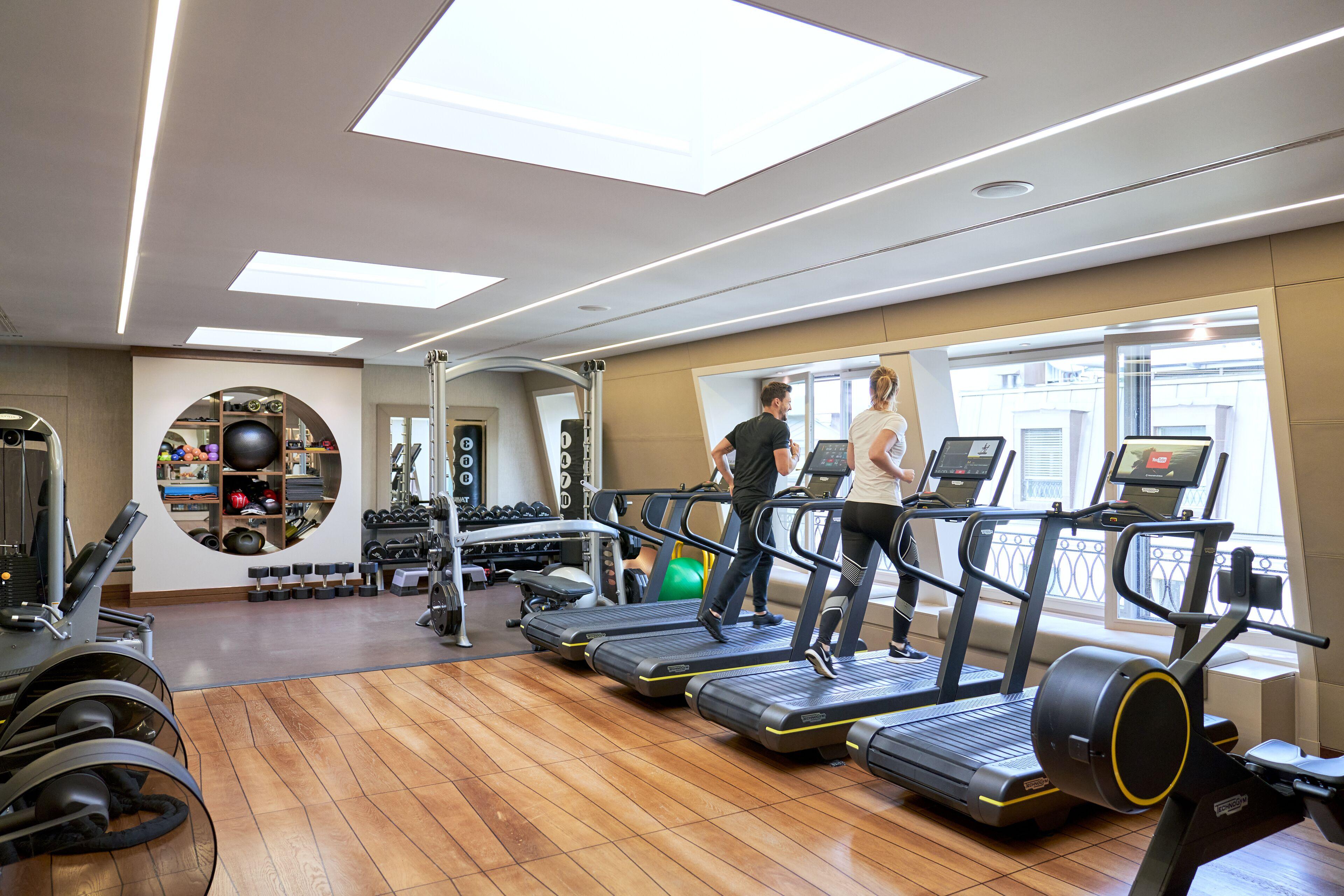 Four Seasons Des Bergues 5*